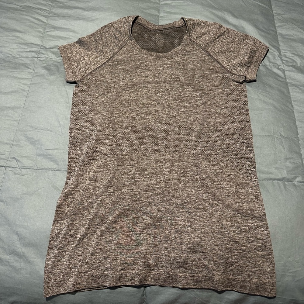 lululemon swiftly tech short sleeve size 8